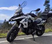 Vendo Benelli trk 502.
