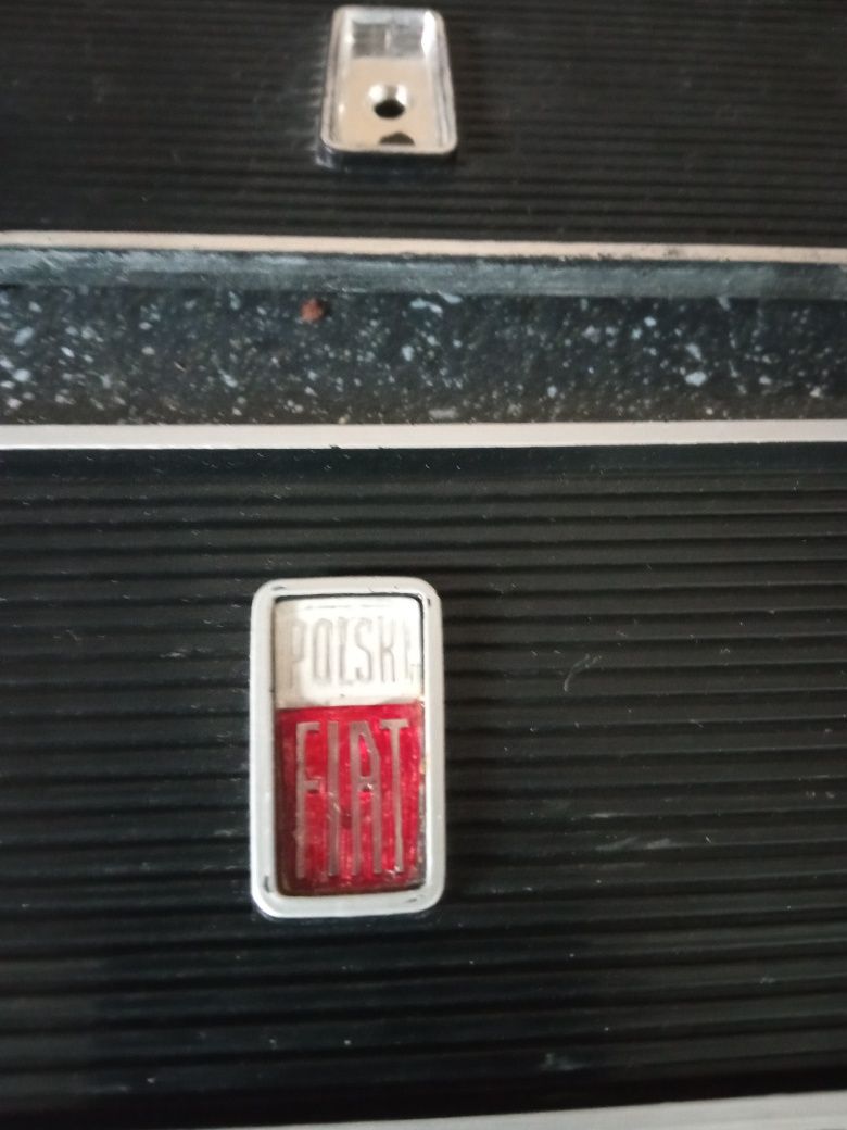 Zaślepka radia maskownica  Fiat 125P PRL .