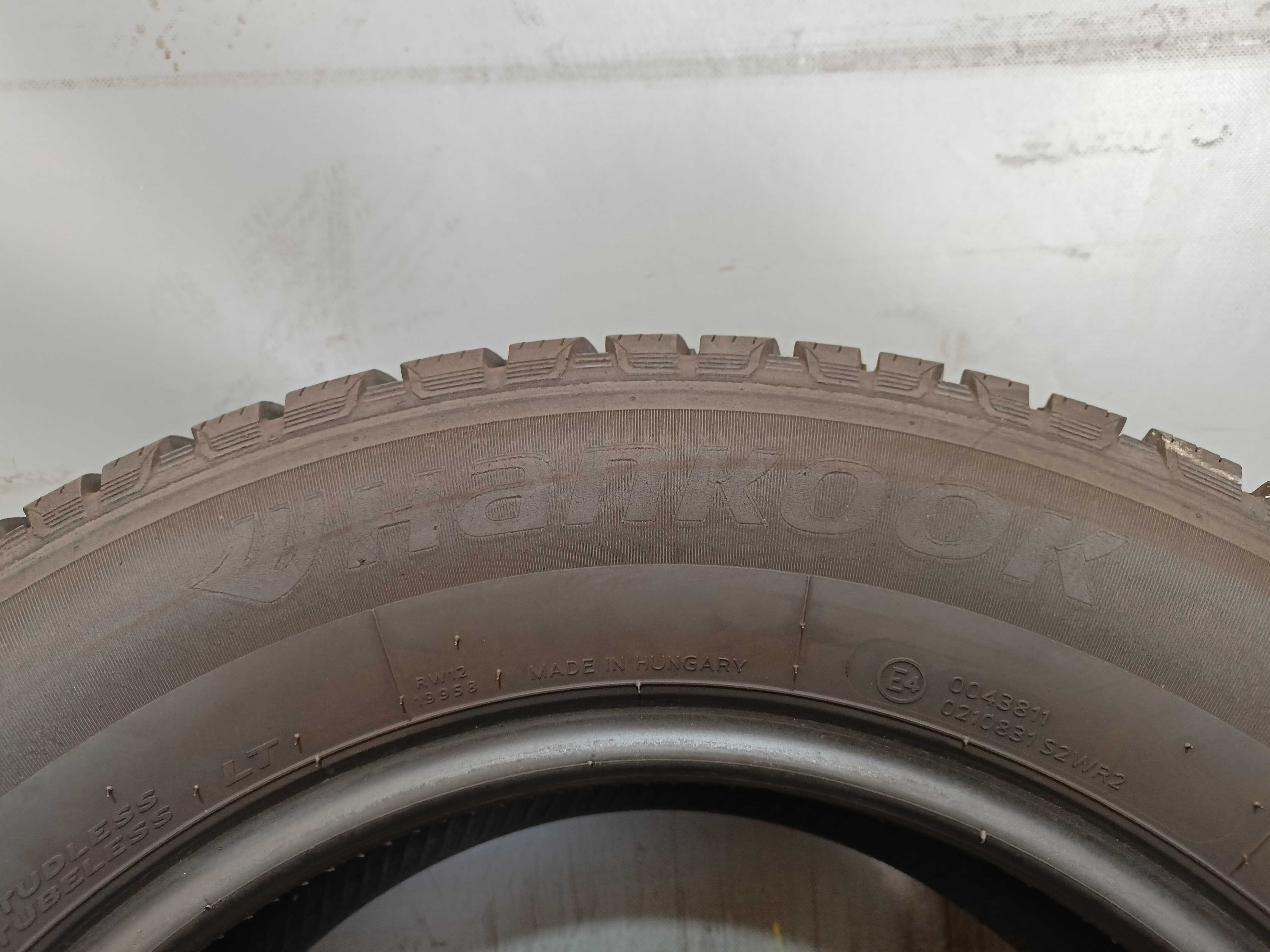 Hankook Winter I Cept LV 215/65/16c 19r. 109/107T 8,8mm (1823)