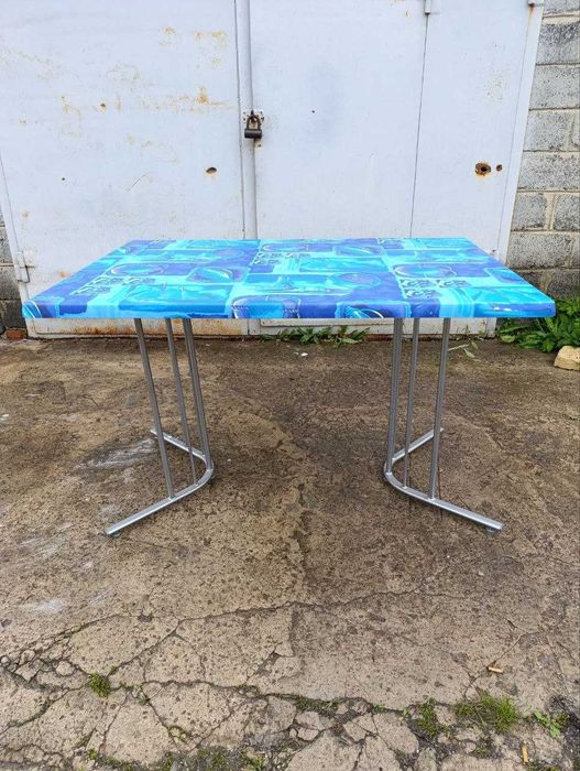 Стіл італійський Werzalit як новий