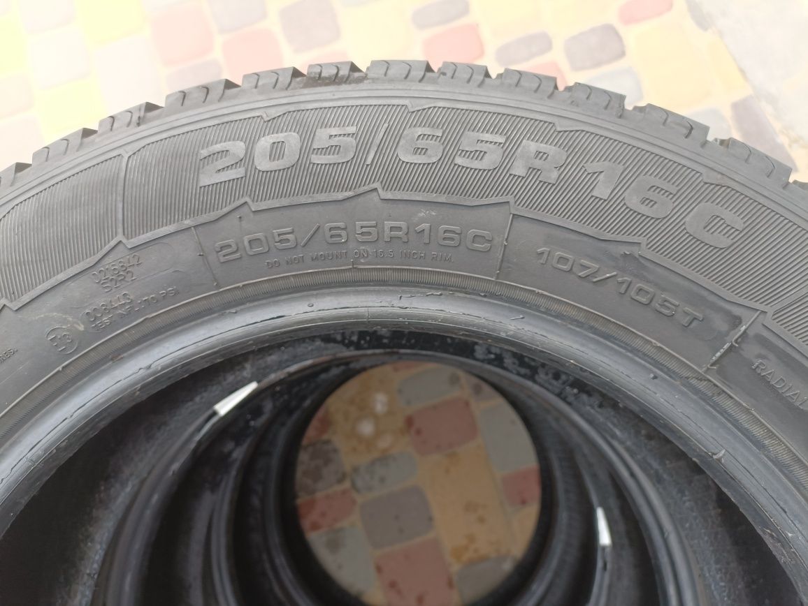 Резина грузова 205/65 R16C літні шини