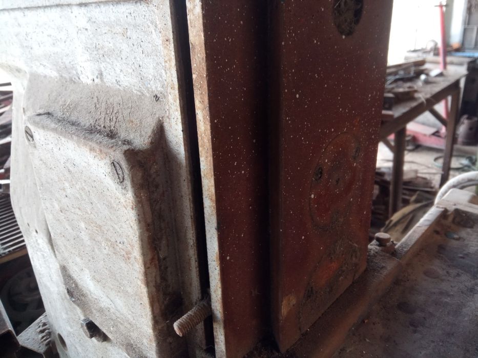 Станок фрезерний 6В75