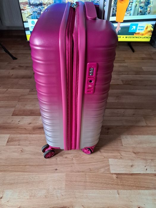 Walizka kabinowa Roncato.