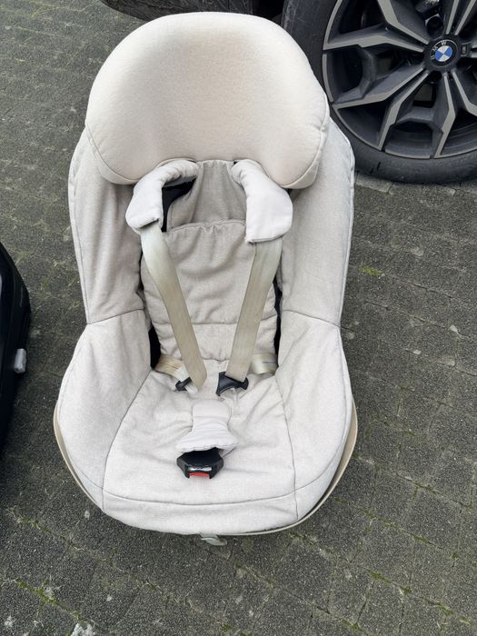 Nosidełko + fotelik + baza isofix + fotelik do karmienia