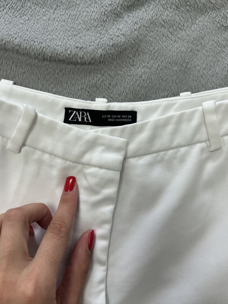 Білі шорти Zara Xs