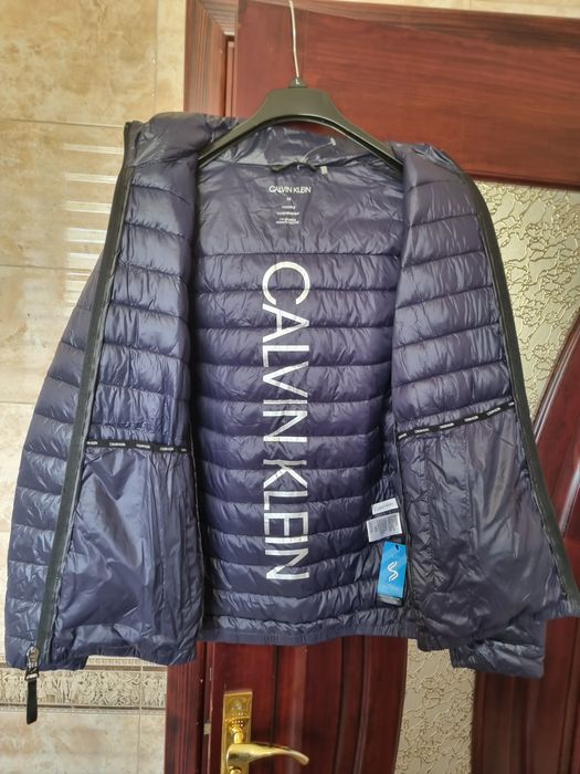 Оригінал 100% чоловічий легкий пуховичок Calvin Klein М
