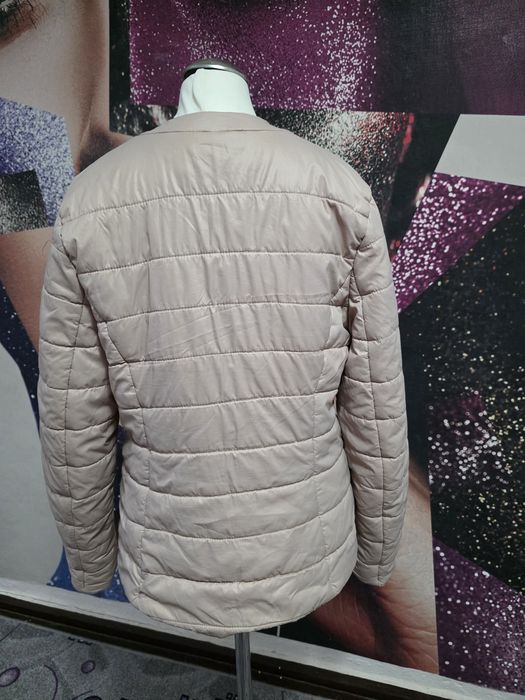 Женская демисезонная куртка 44-48.