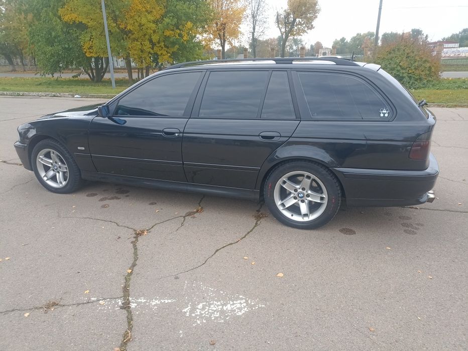 Продам BMW 5 E39 2.2 бензин