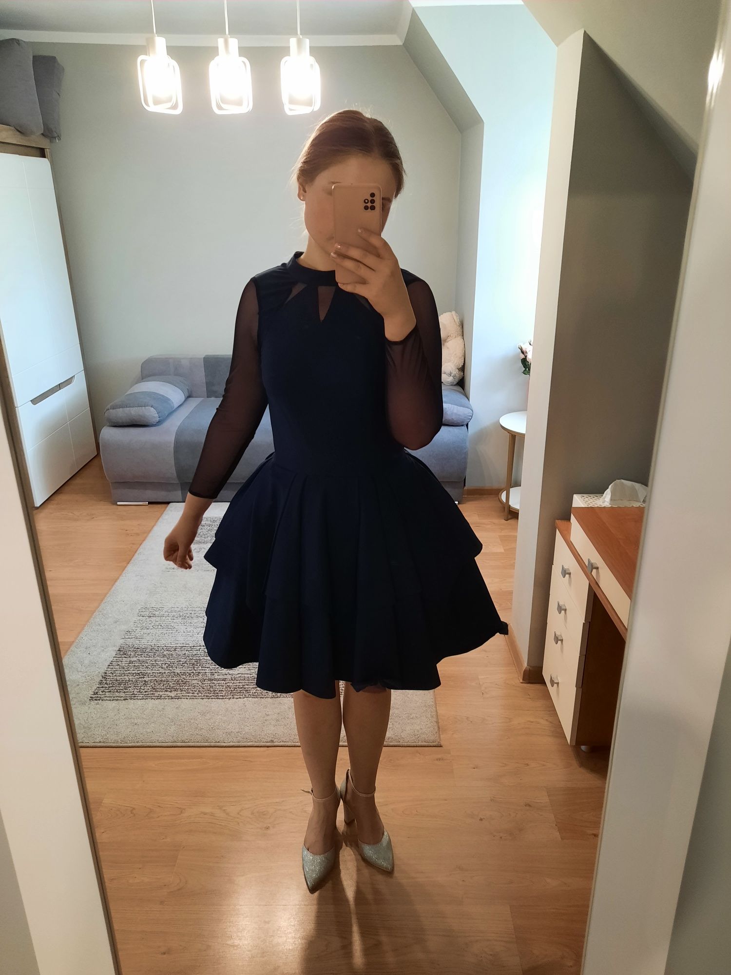 Krótka sukienka balowa