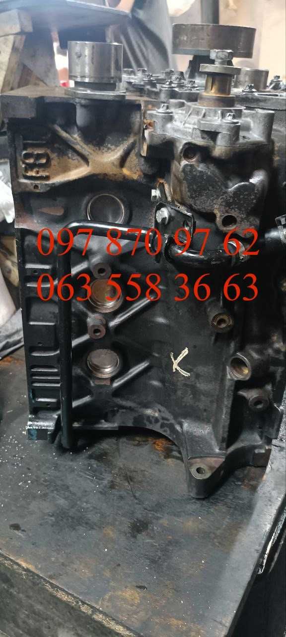 Блок двигуна мотора двигателя Renault Clio Рено Клио 1.9 F8T