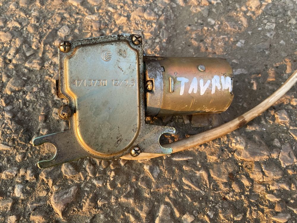 Zaz Tavria silnik silniczek klapy bagaznika tyl tylny