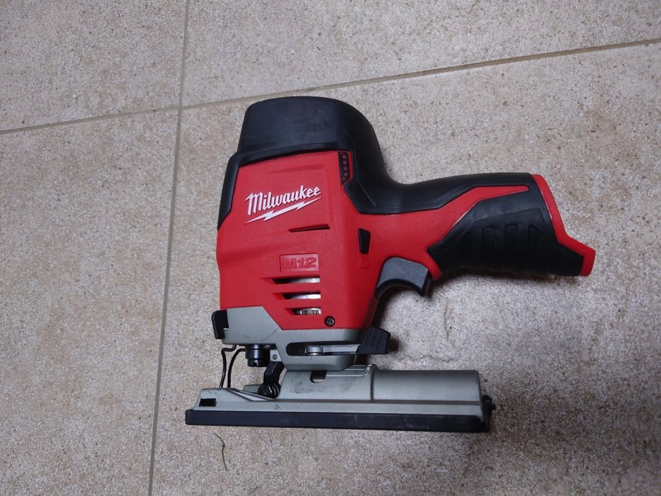 Аккумуляторний лобзик Milwaukee 12v. (2445)
