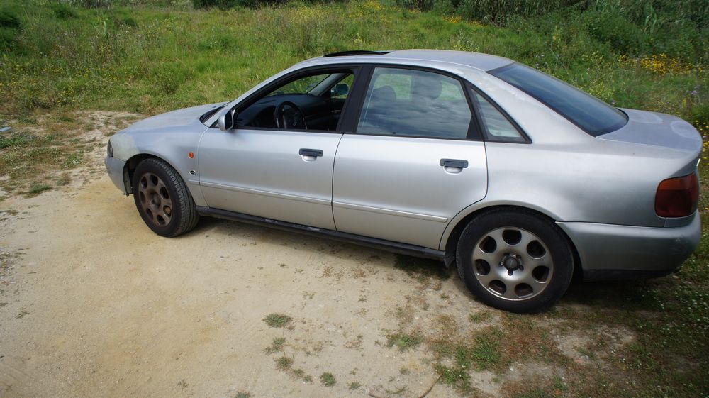 Troco ou vendo Audi A4 1.8T LER ANUNCIO!