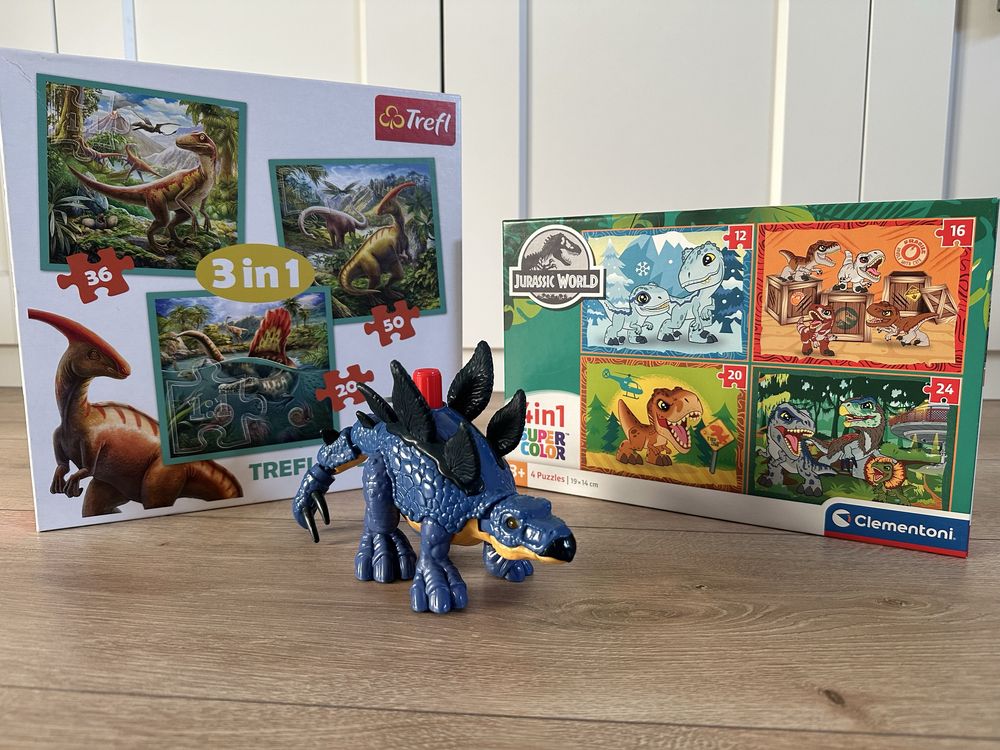 Dinozaury  Zestaw puzzli plus duży dinozaur