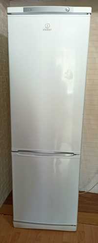 Холодильник INDESIT  NBD18AA бу