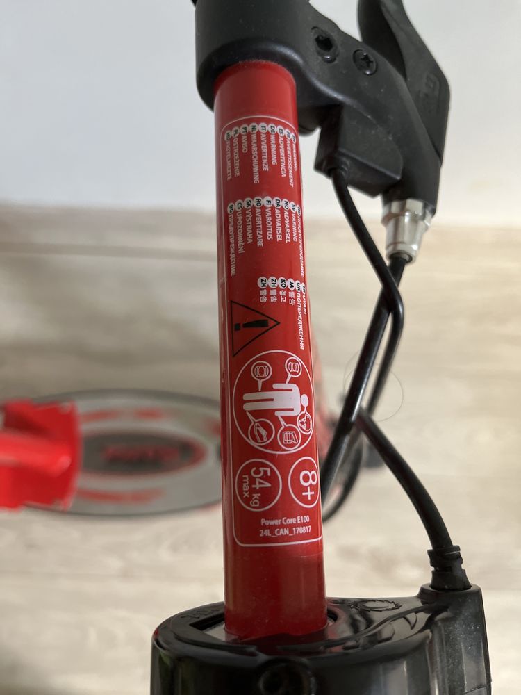 Hulajnoga elektryczna, skuter razor e100s