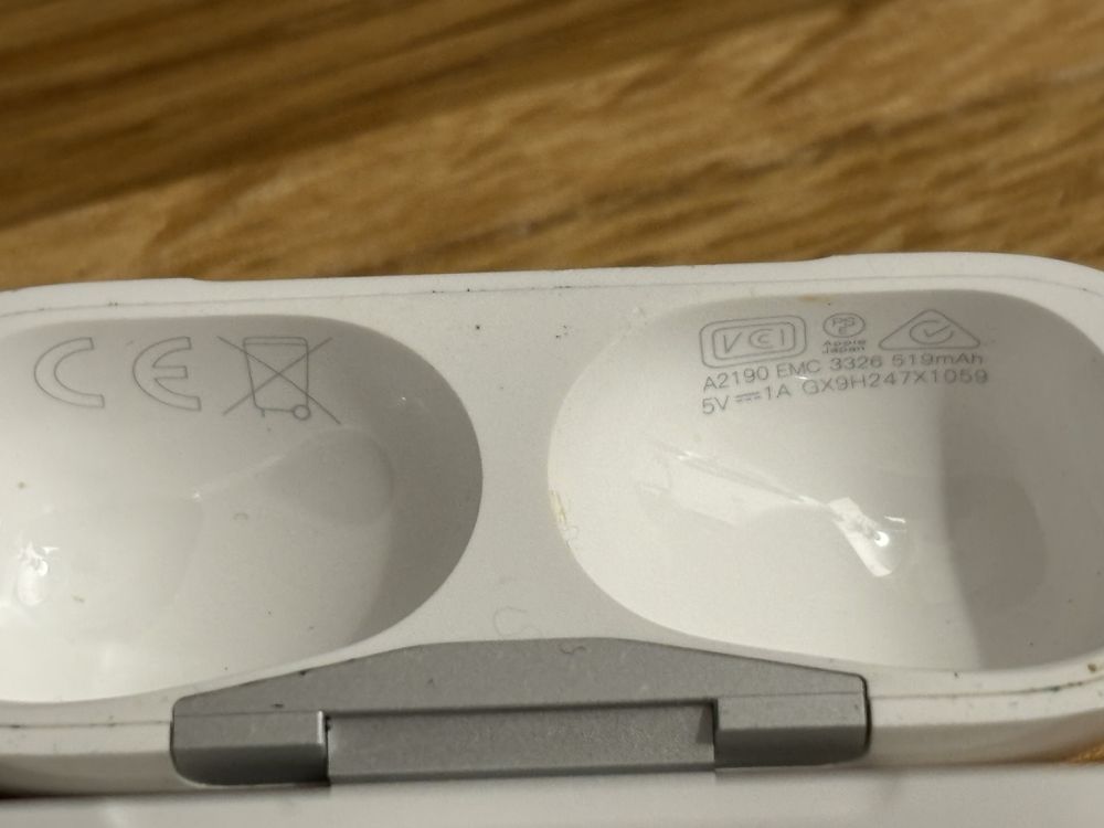 Oryginalny Case ETUI ładujące AIRPODS PRO 1 Gen Magsafe A2190