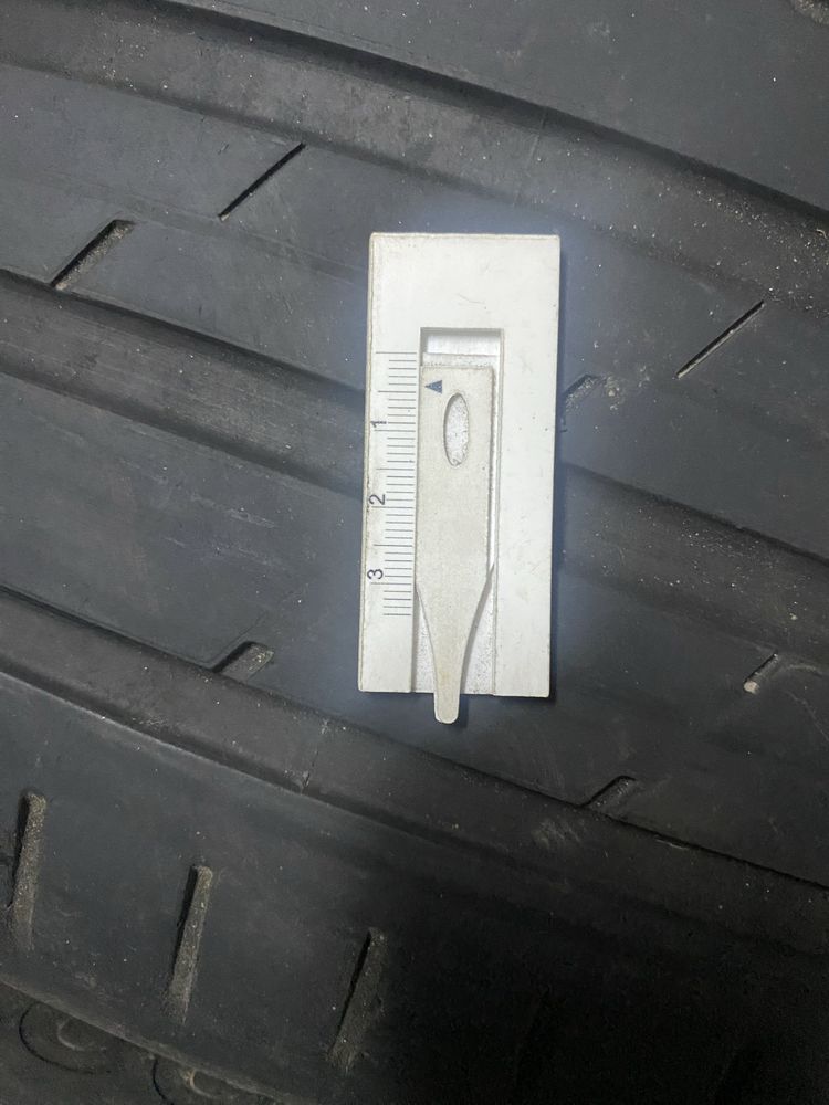 Комплект літніх шин Hankook 255/45R19