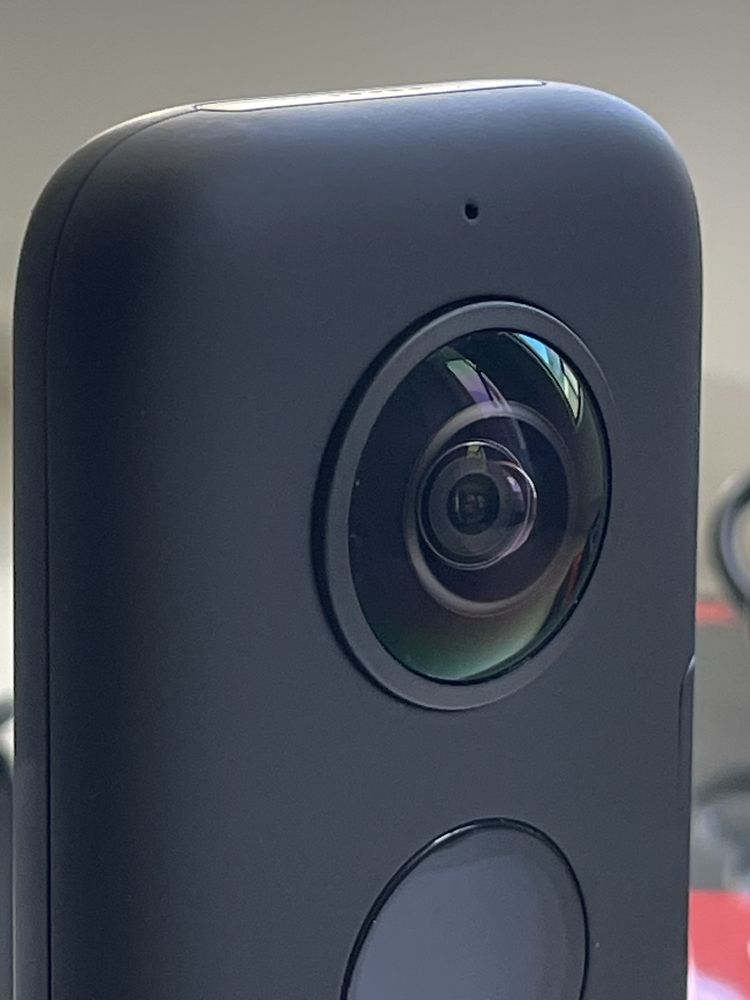 Insta 360 One X + чохол та 2 батареї