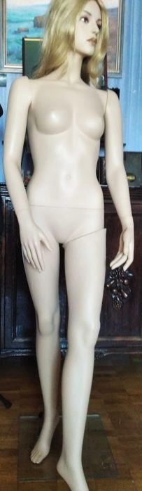 манекен демонстраційний жіночий