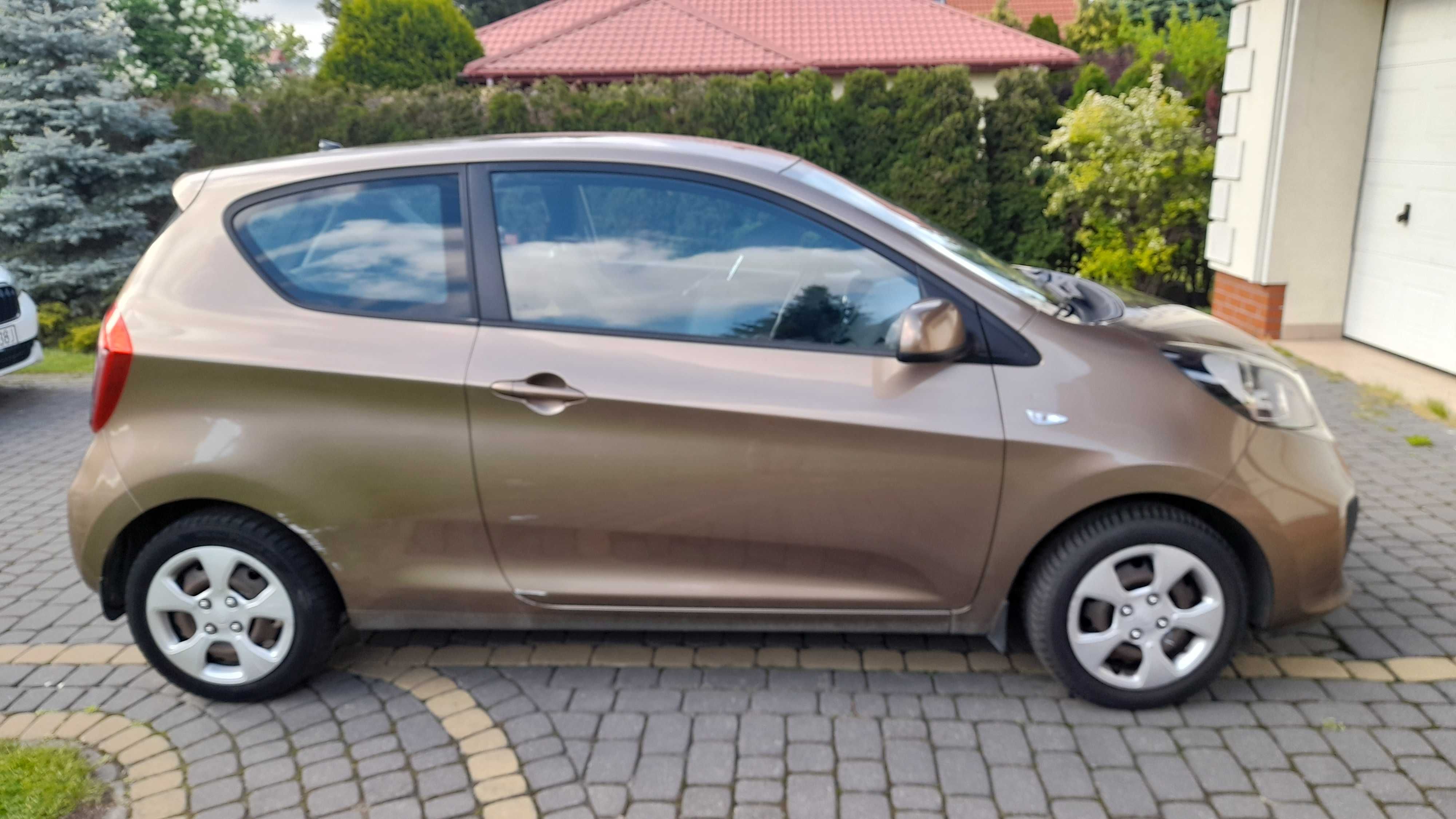 KIA  Picanto  1,0