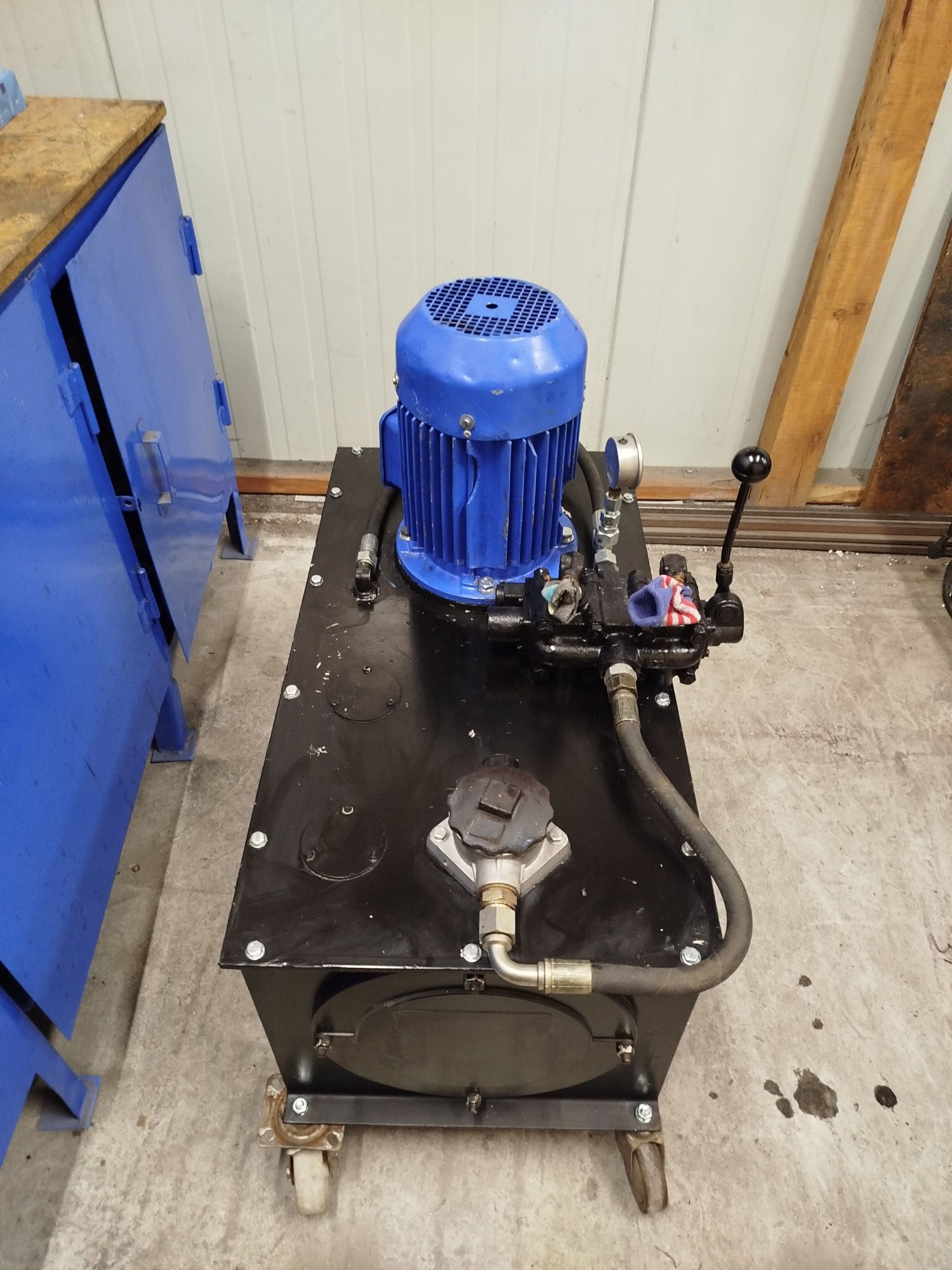 Stacja hydrauliczna 5,5 kW 250 bar