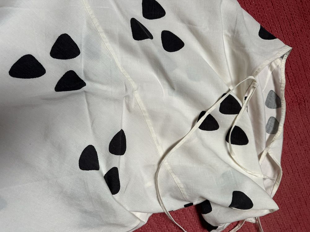 Vestido novo branco e preto de alças