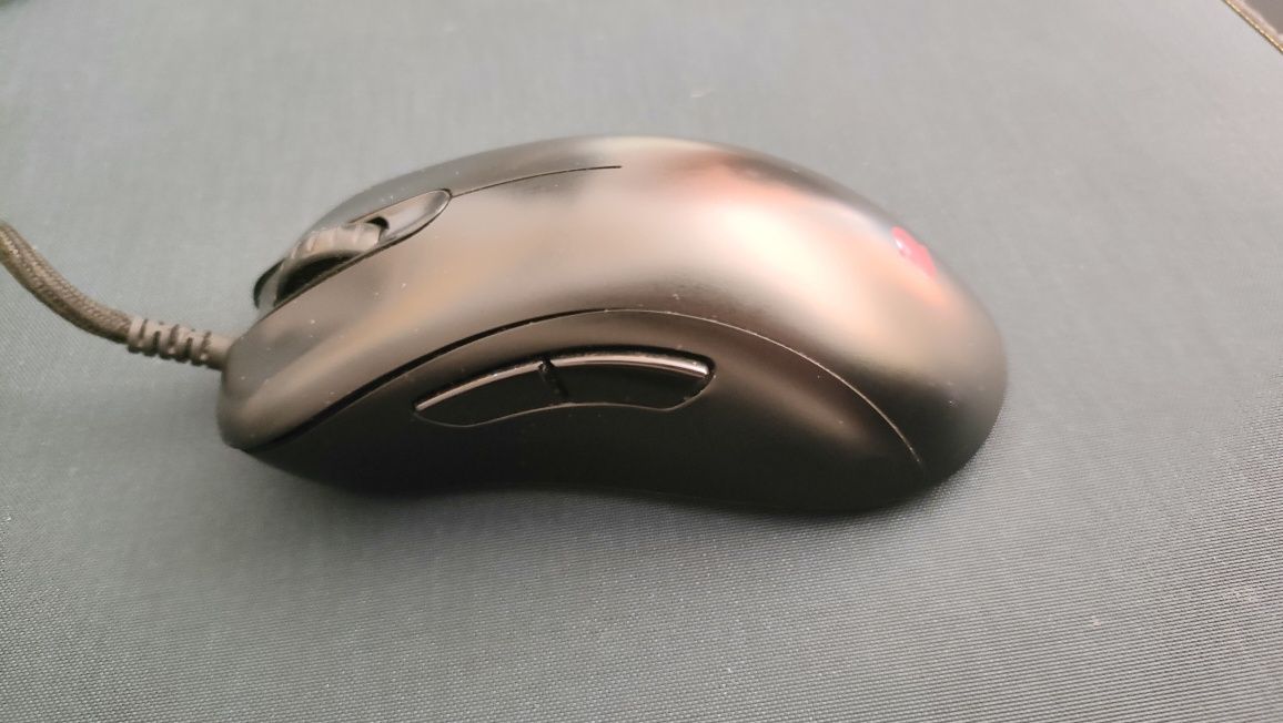 Myszka Zowie EC2-C