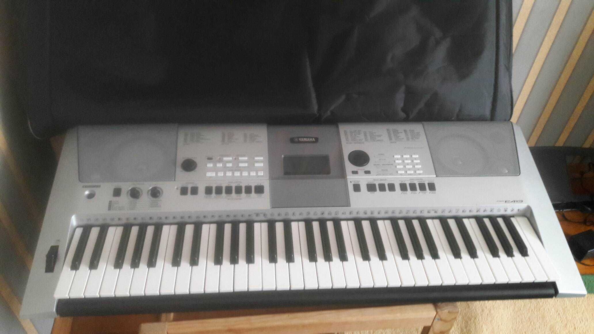 Синтезатор Ямаха  Yamaha psr et413