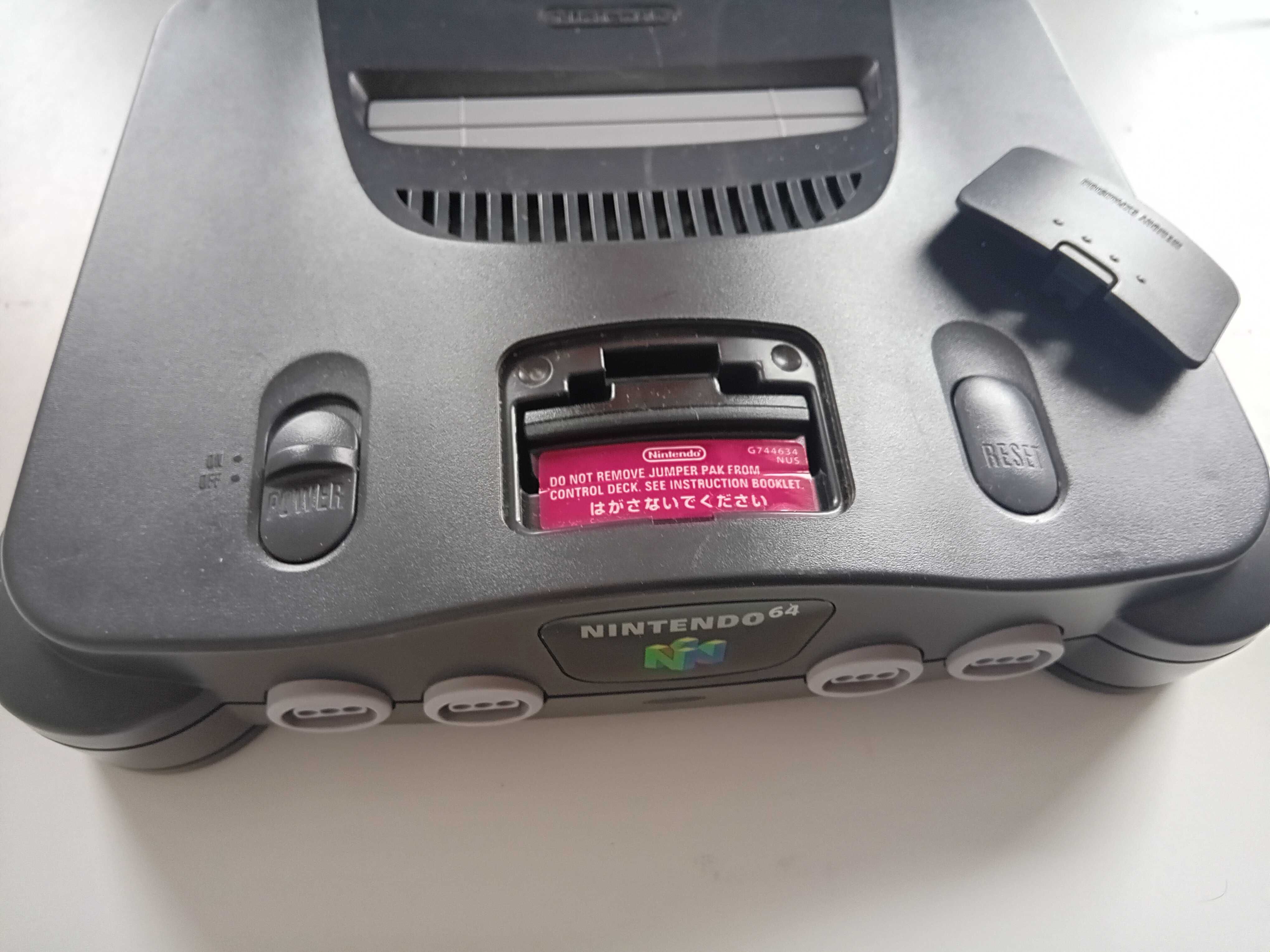 Konsola Nintendo 64 NUS-001 NTSC-J + kabel AV + gra Mario Kart 64