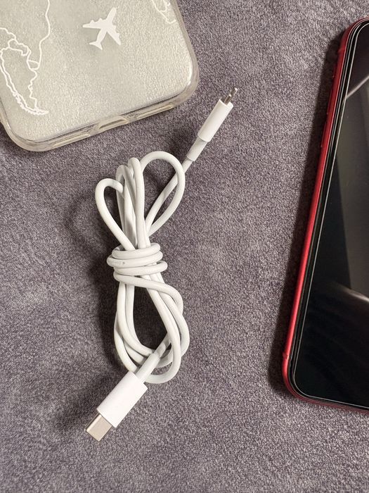 iPhone 11 – 64 GB – Czerwony – Bardzo dobry stan