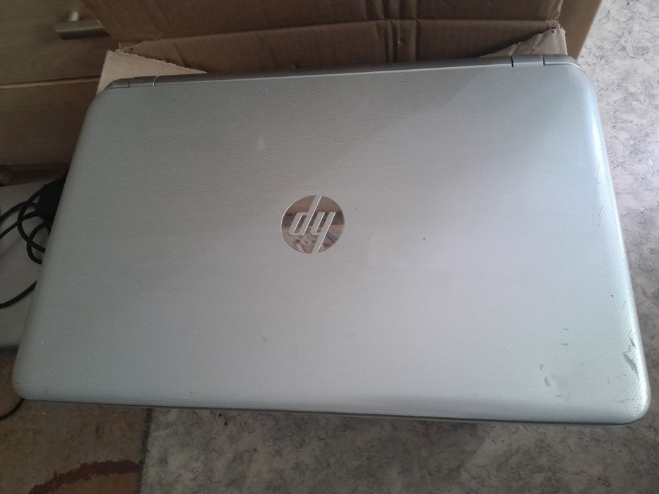 Продам на запчасти или на востоновления  hp pavilion 15