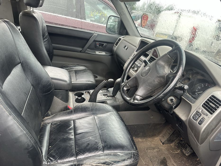 Mitsubishi Shogun Pajero silnik 3.2 DI-D 2004r,Anglik z kluczykami