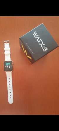 Smartwatch Watx and Co, branco e dourado,