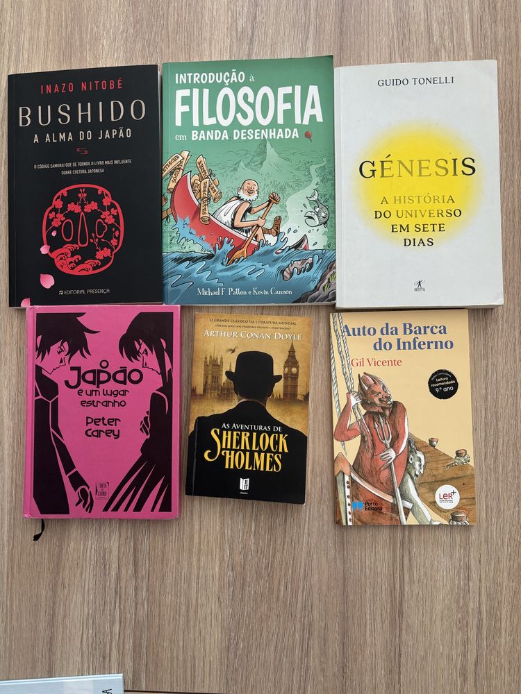 Livros diversos.