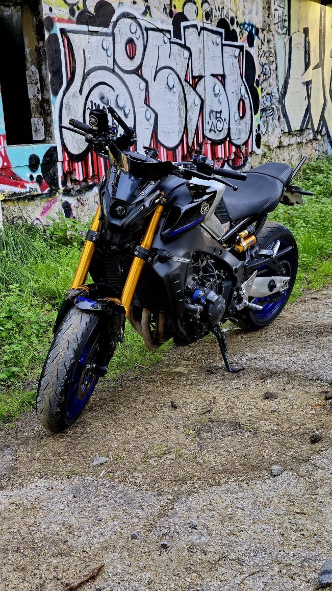 Yamaha mt09sp ler discrição