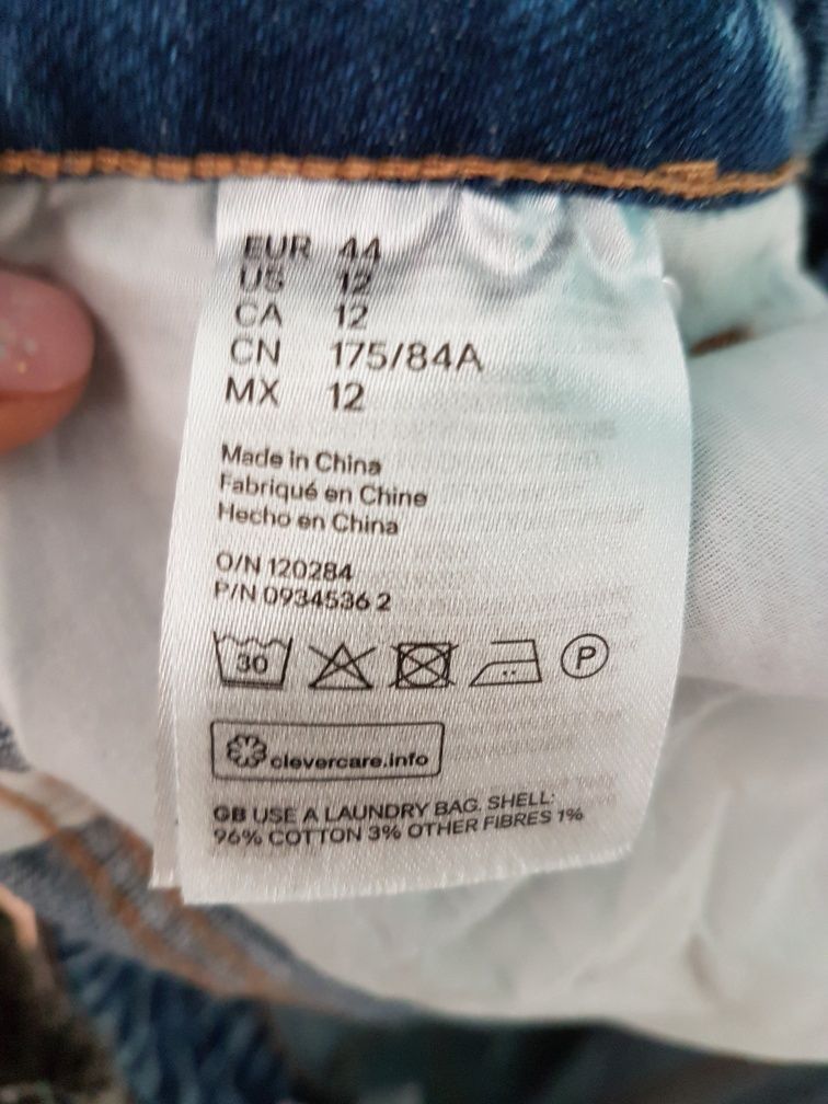 Dżinsy H&M 44 przetarcia
