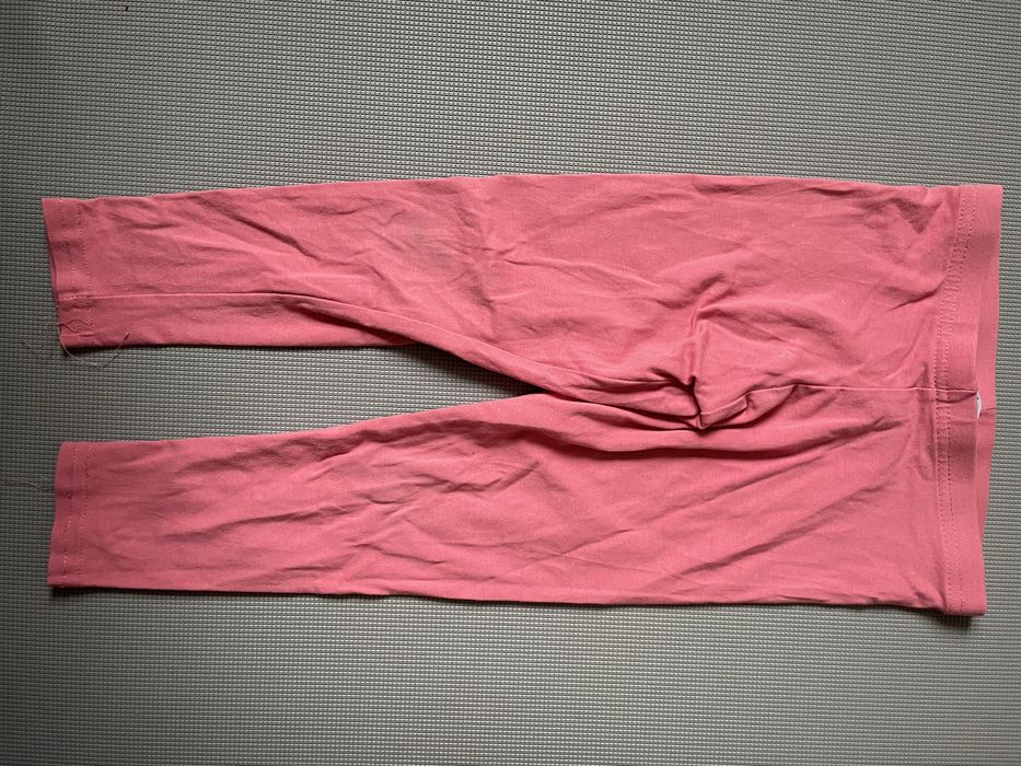 Zestaw paka 6 sztuk legginsy 98-104