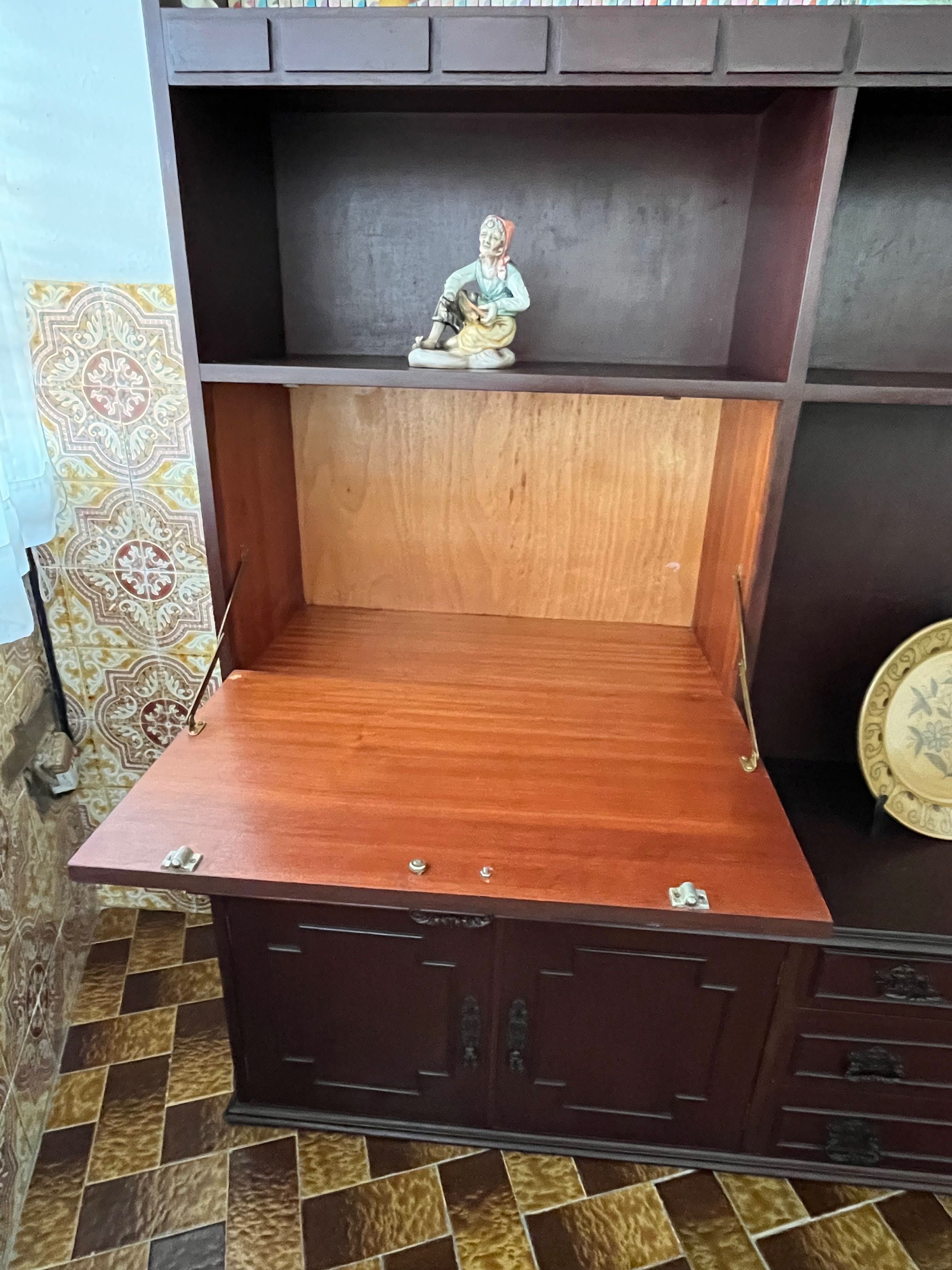 Móvel de sala antigo