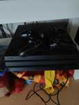 Vendo PS4 pro mais 3jogos