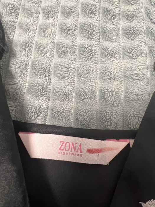 Жіноча нічна сорочка