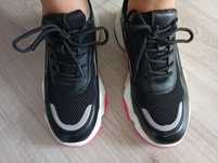 Buty damskie na platformie