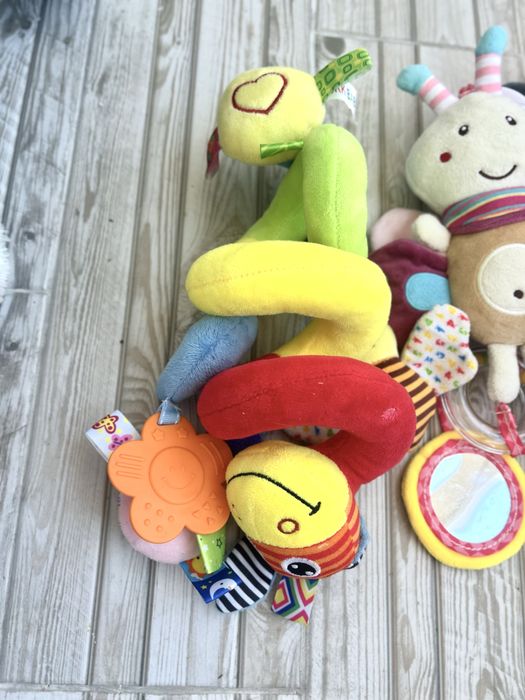 Іграшки розвиваючі