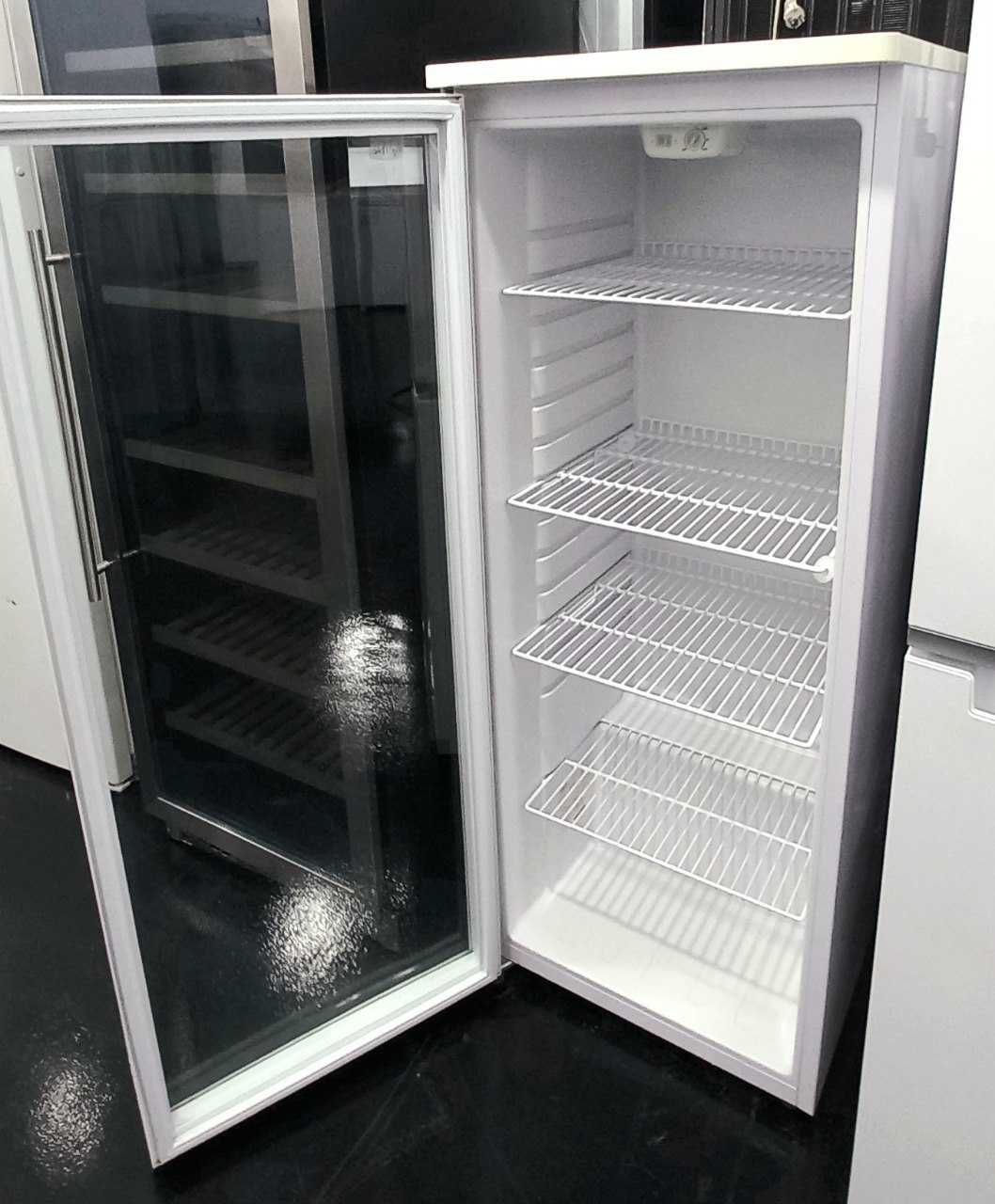 Витринный холодильник 144см
Холодильная витрина для напитков
