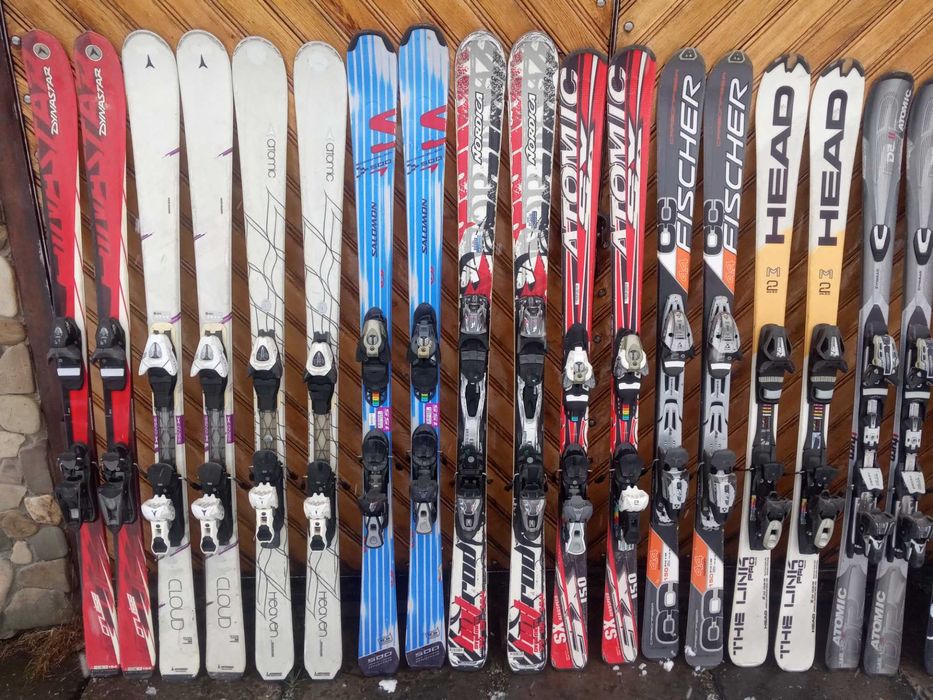 Лижне спорядження лижі черевики боти