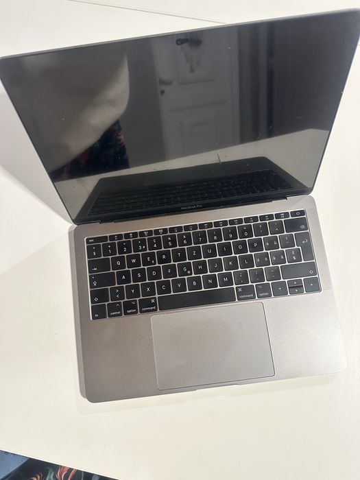Macbook pro 13 16gb 256gb