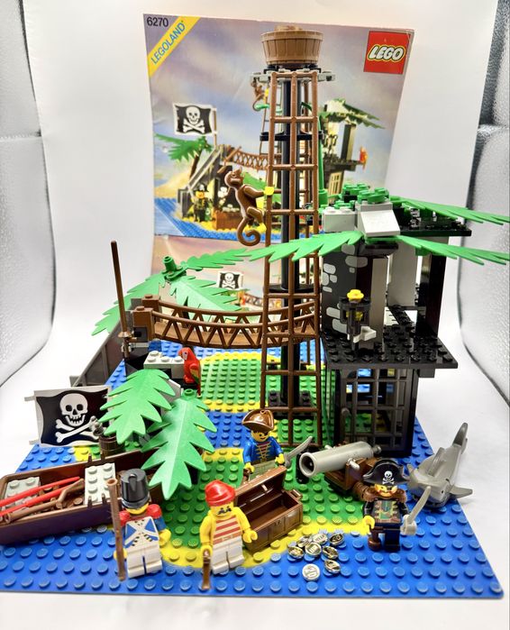 Lego Pirates 6270 Forbidden Island