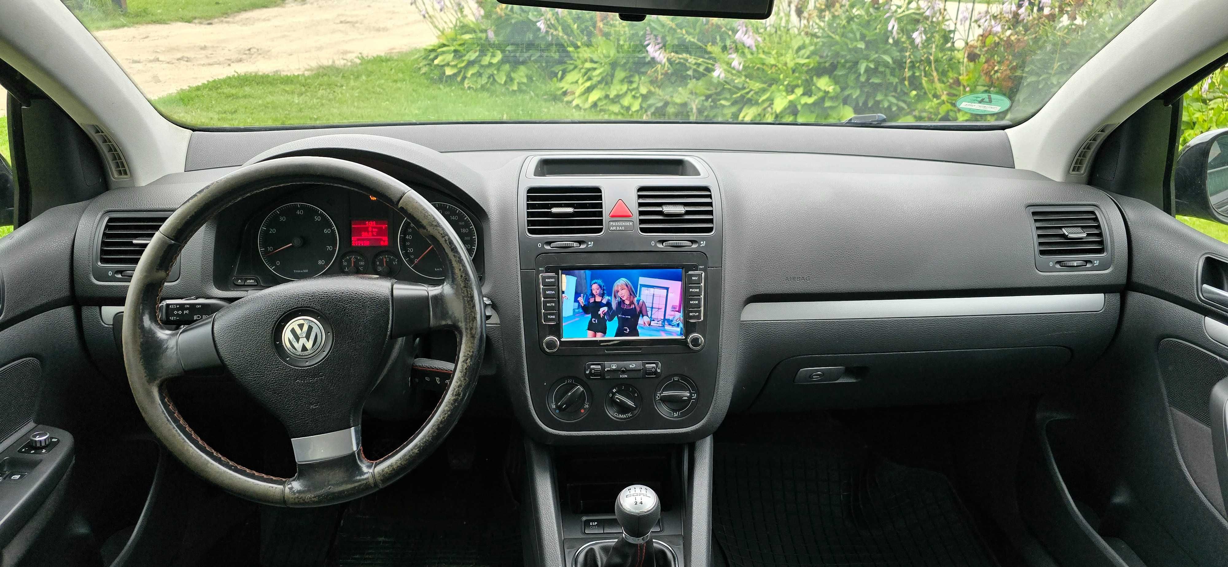 VW Golf V 1.6 mpi stan bdb