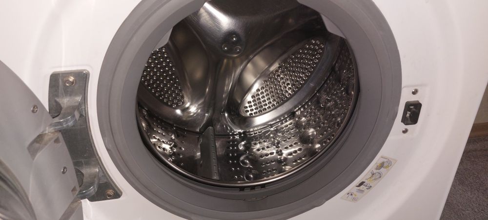 Пральна машина LG F2V5HS1W