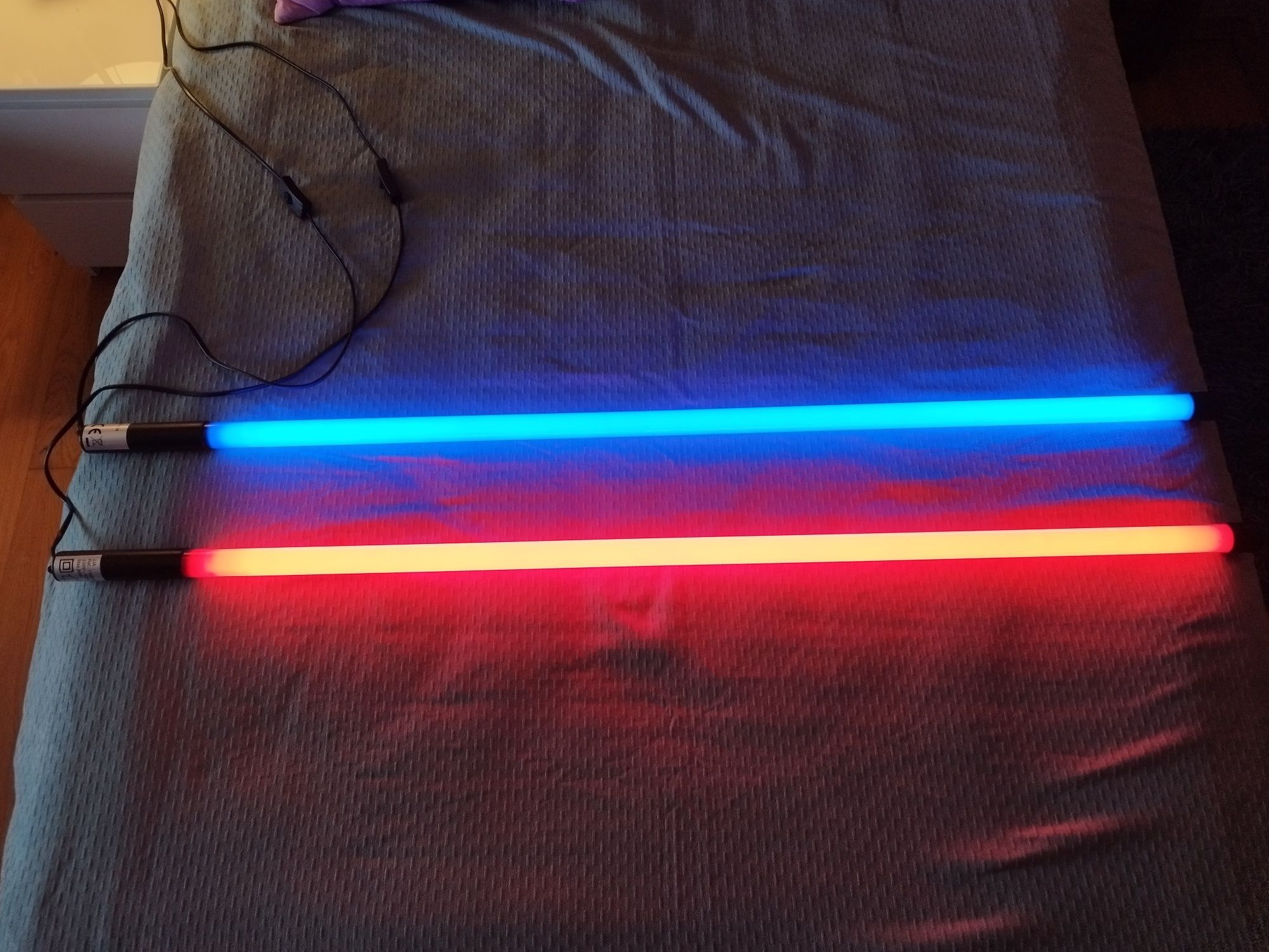 Candeeiro/Luz LED Vermelho e Azul